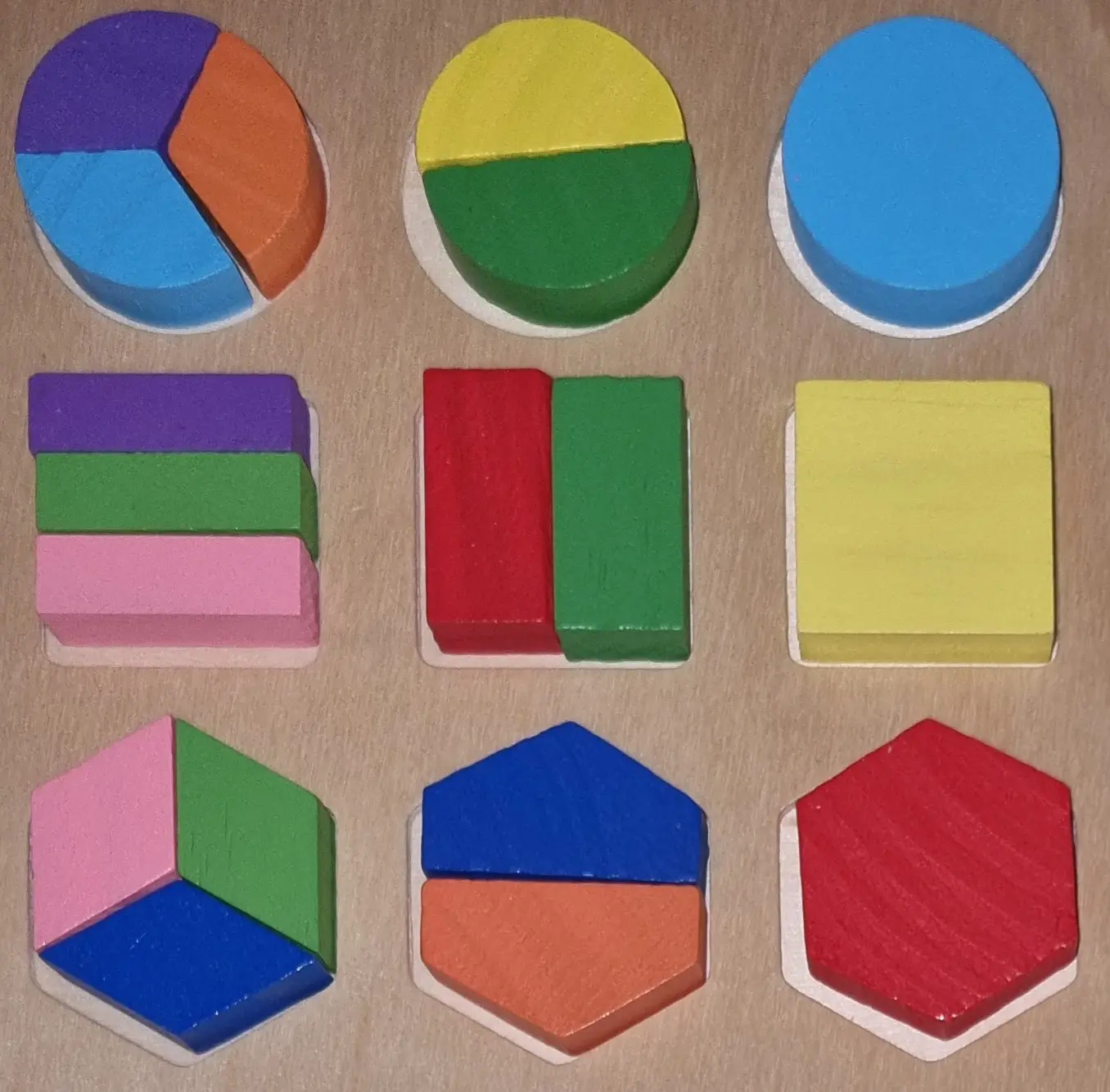 Holzpuzzle 18 Teile Farben und Formen